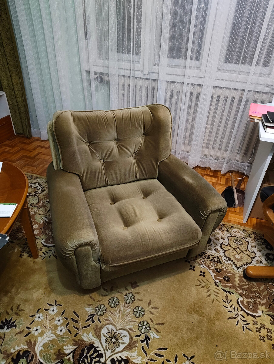 retro socialistická sedacia súprava