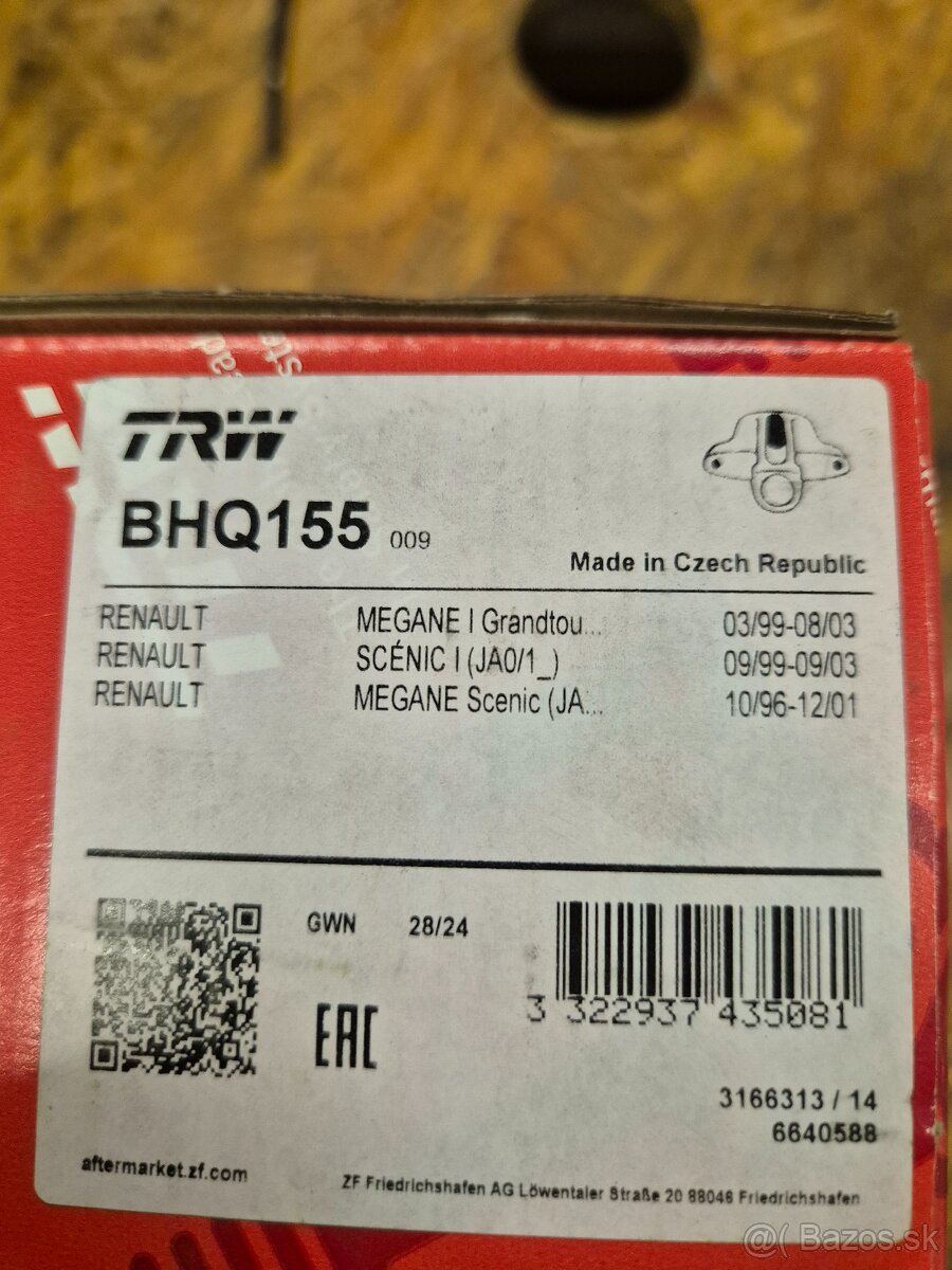 Zadny lavy zadny strmen renault