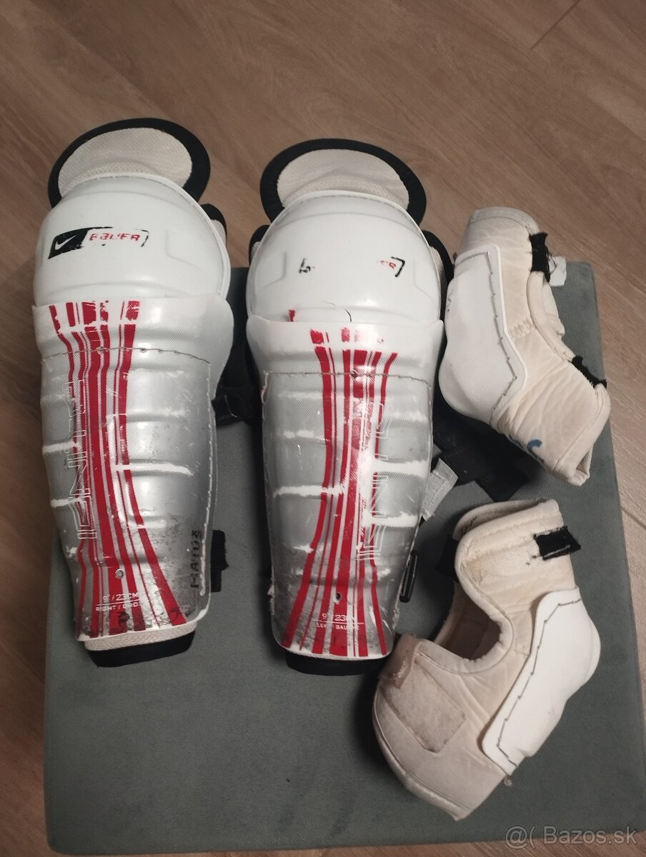 Detské chrániče na hokej , holenne a lakťove