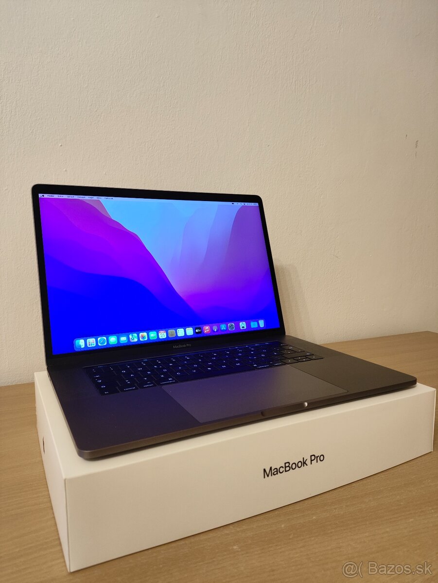MacBook Pro 15 2016 | i7 • 16GB • 1TB SSD