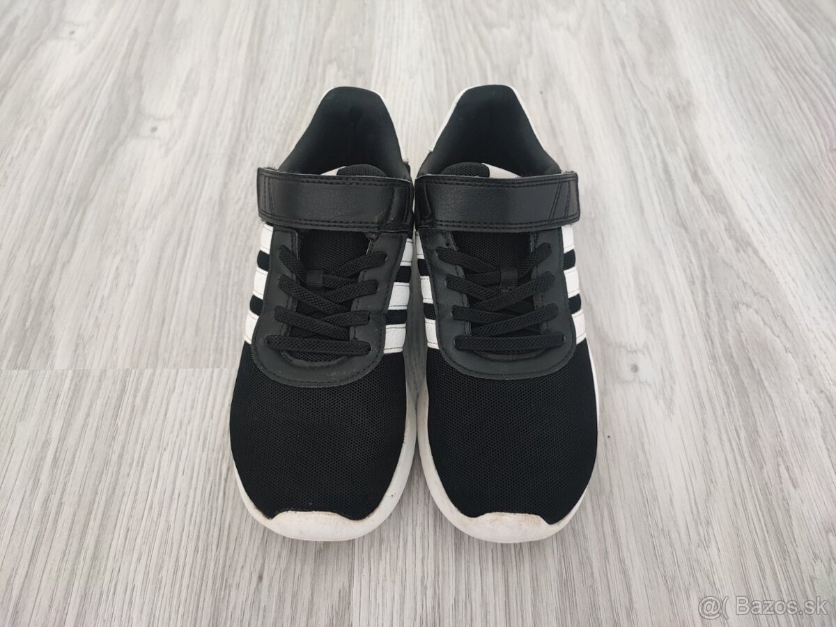 Adidas botasky veľkosť 33