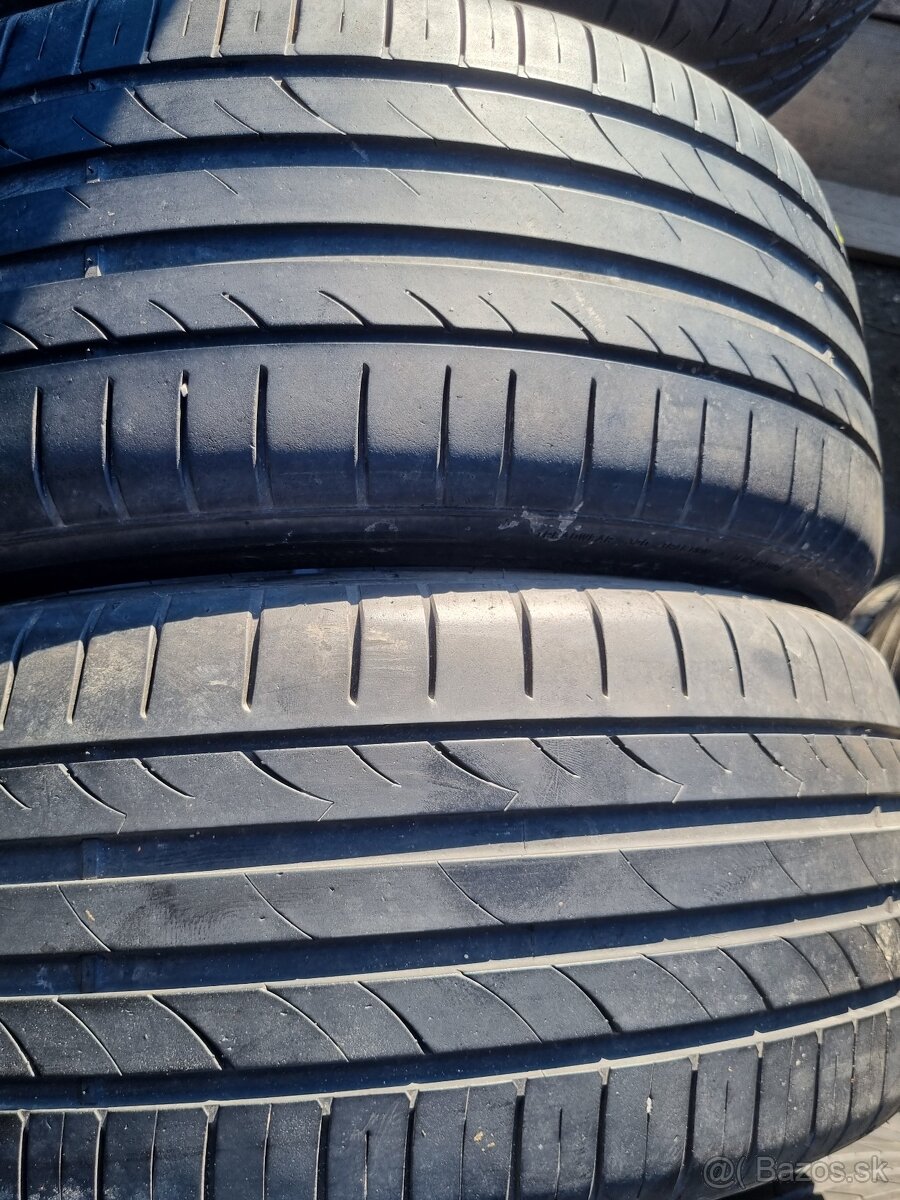 235/40R19 Tomason letné