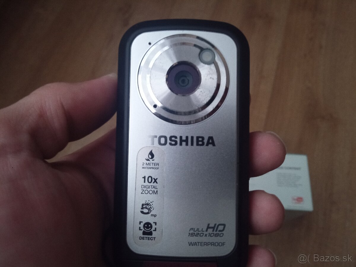 Vodotesná športová kamera Toshiba
