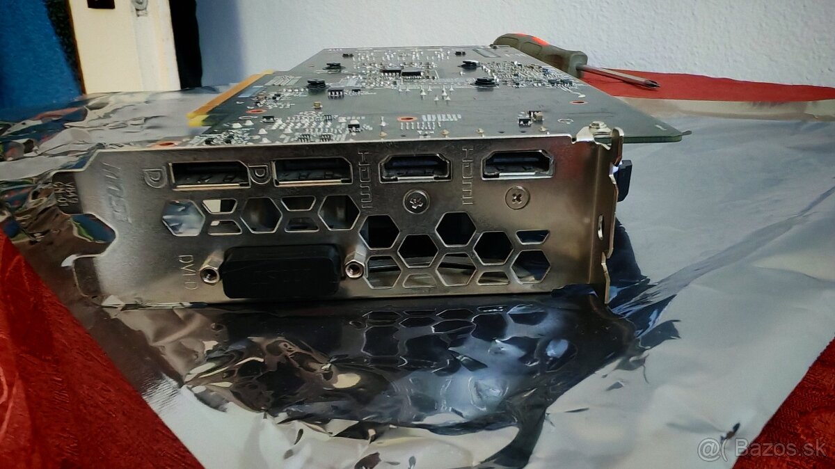 MSI GTX 1060 ARMOR 3G OCV1