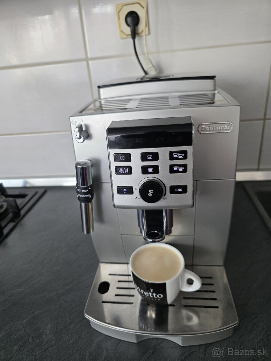 Kavovar Delonghi