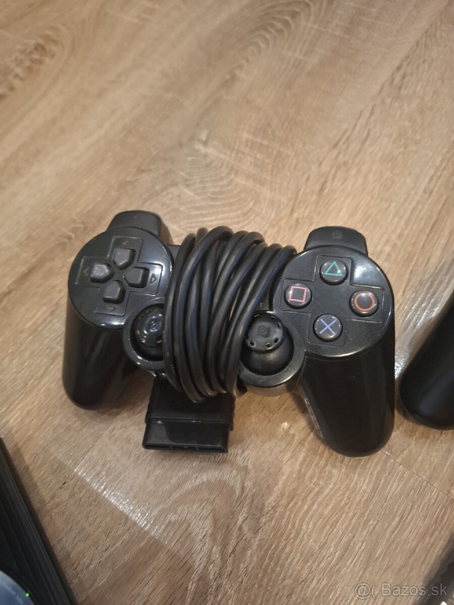 Predam ovladace na ps2 kablove funkčné