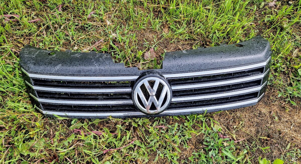 Maska Passat B7