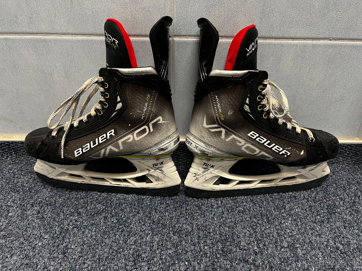 Korčule Bauer Vapor Hyperlite