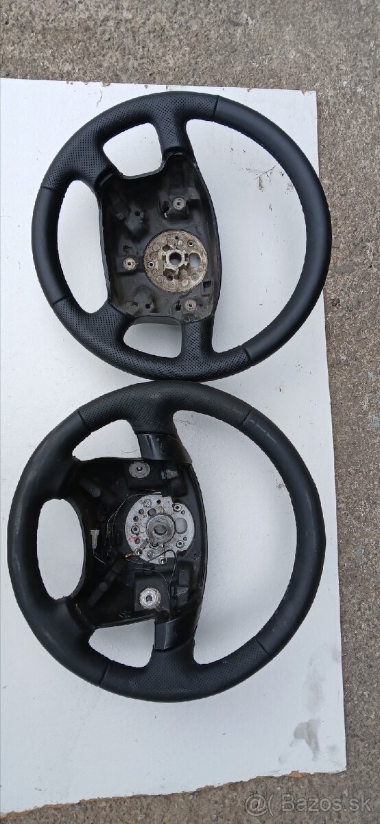 Volant T4