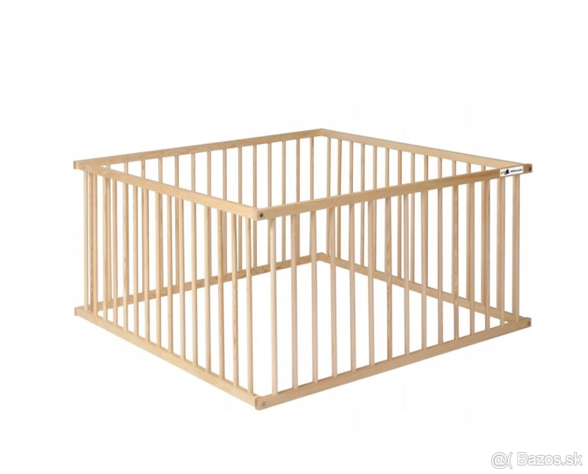 Drevená ohrádka pre deti