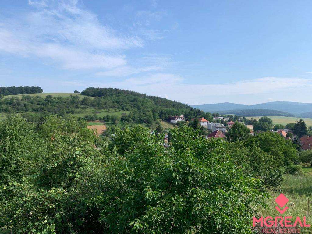 Na predaj dvojgeneračný 6 i RD vo V. Kršteňanoch