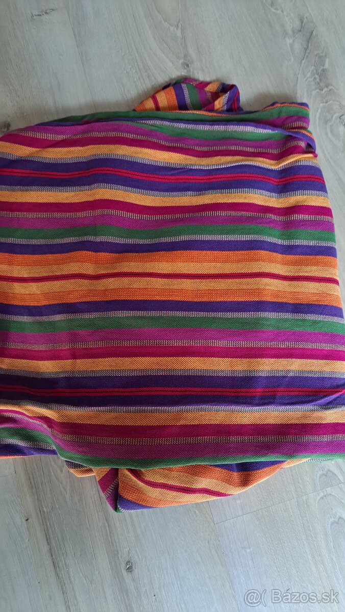 Pevná šatka na nosenie bábätiek