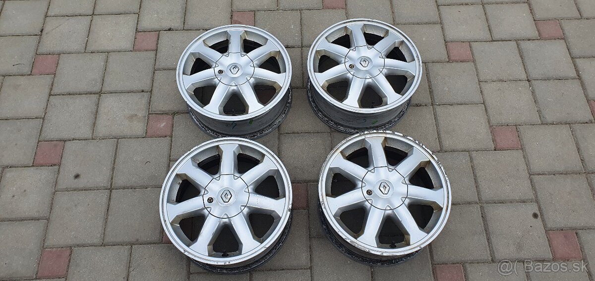 Mám na predaj sadu elektronov na Renault R15, 4x100.