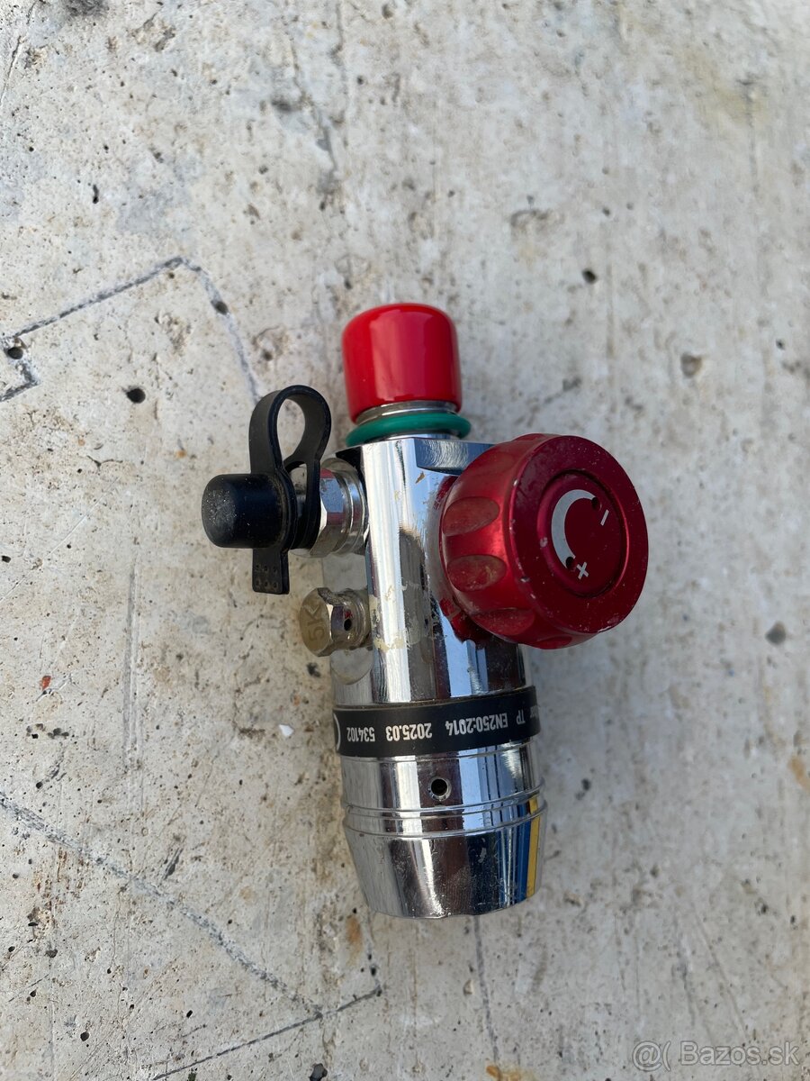 Predám potápačský ventil na fľašu