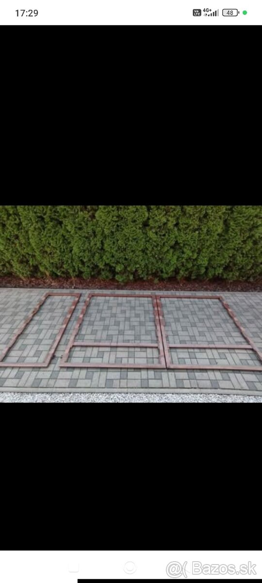 Brána s bráničkou