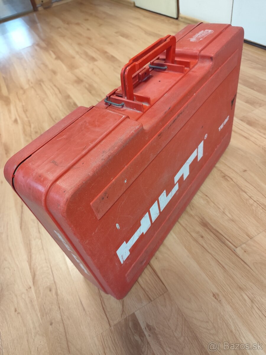 Plechový kufor HILTI