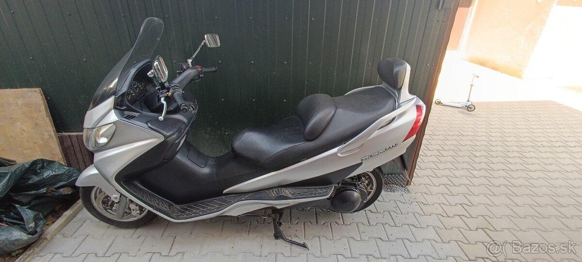 Predám Suzuki Burgman 400