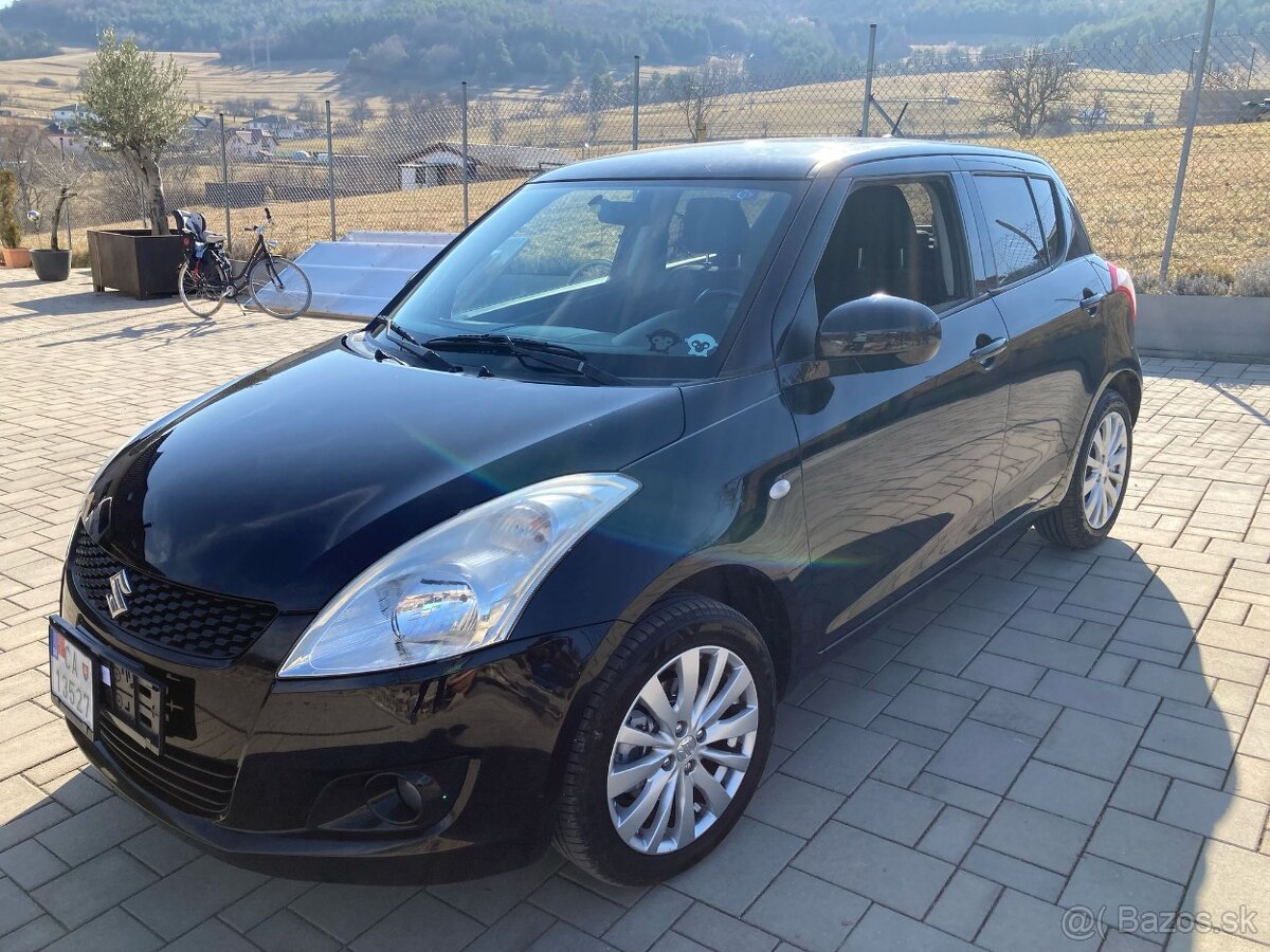 SUZUKI SWIFT 1.2 BENZÍN 4X4 NAJ 136000 KM