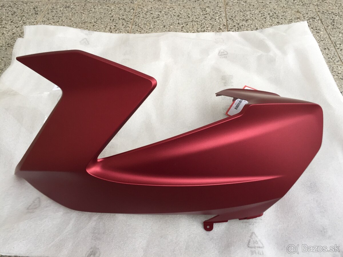 Nový plastový kryt Honda NSS 350 Forza