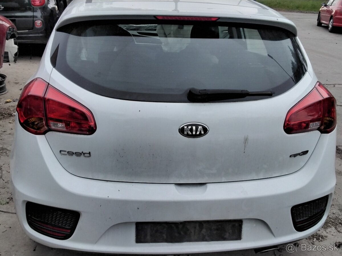 Predám motor D4FC KIA CEED 1.4 CRDI 2015 DVERE, PREVODOVKA,