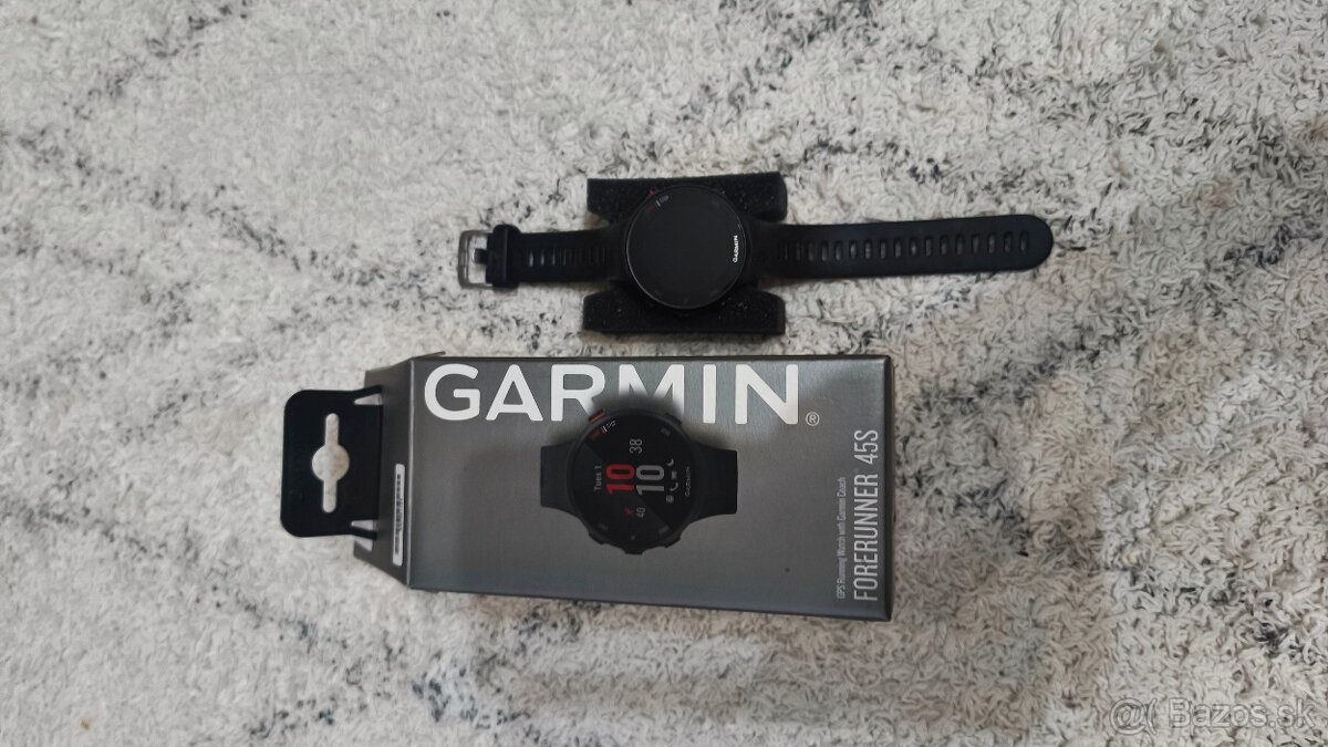 Hodinky Garmin dámske čierne Forerunner 45S