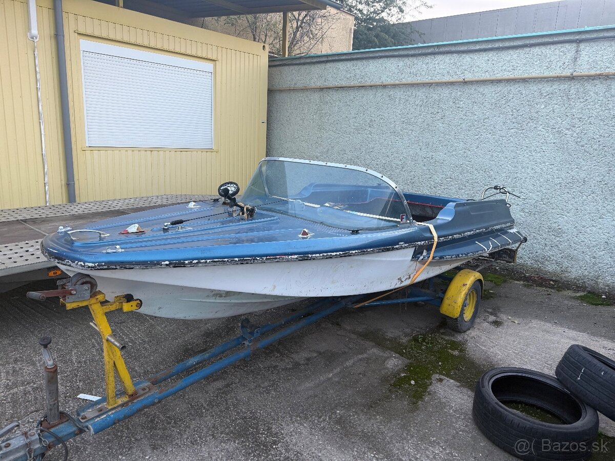 Laminatovy čln Weedo GT