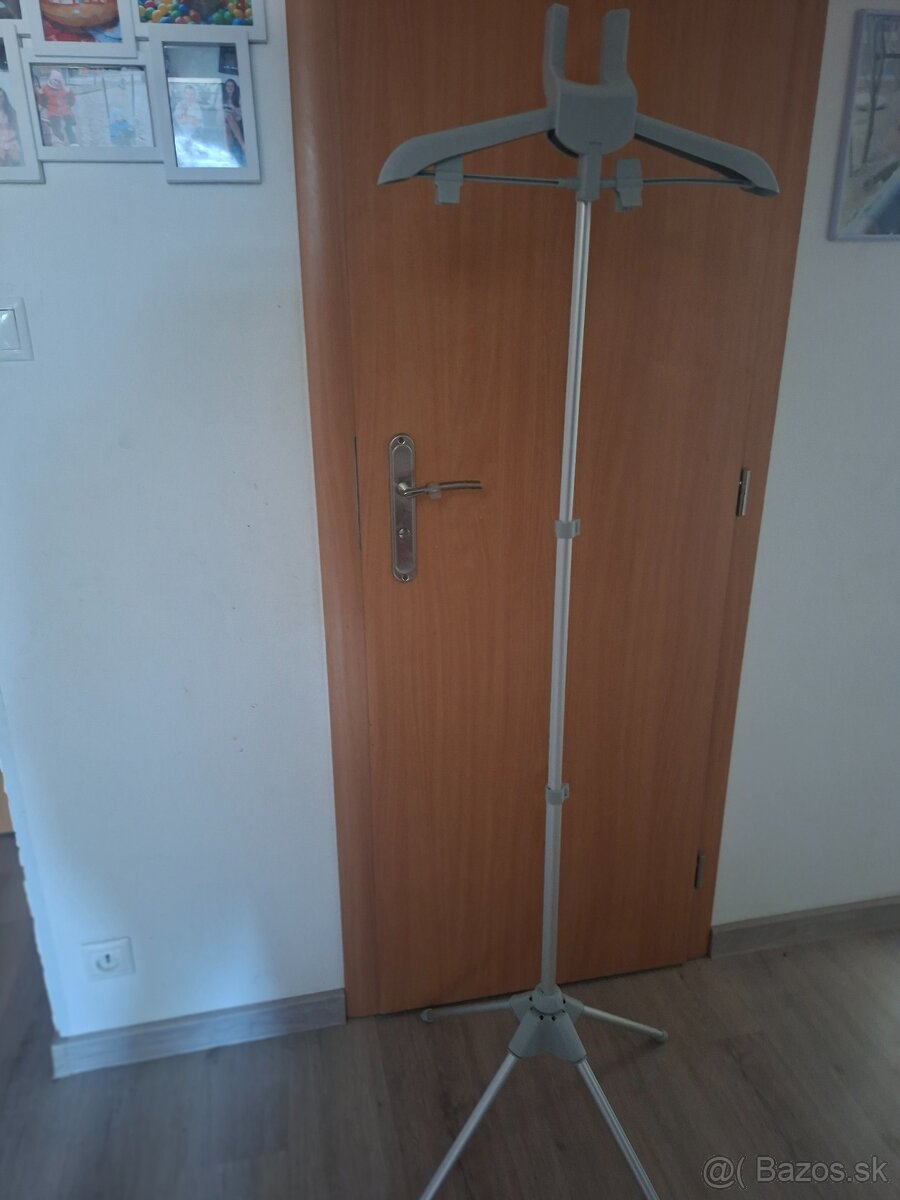 Stojan na zehlenie