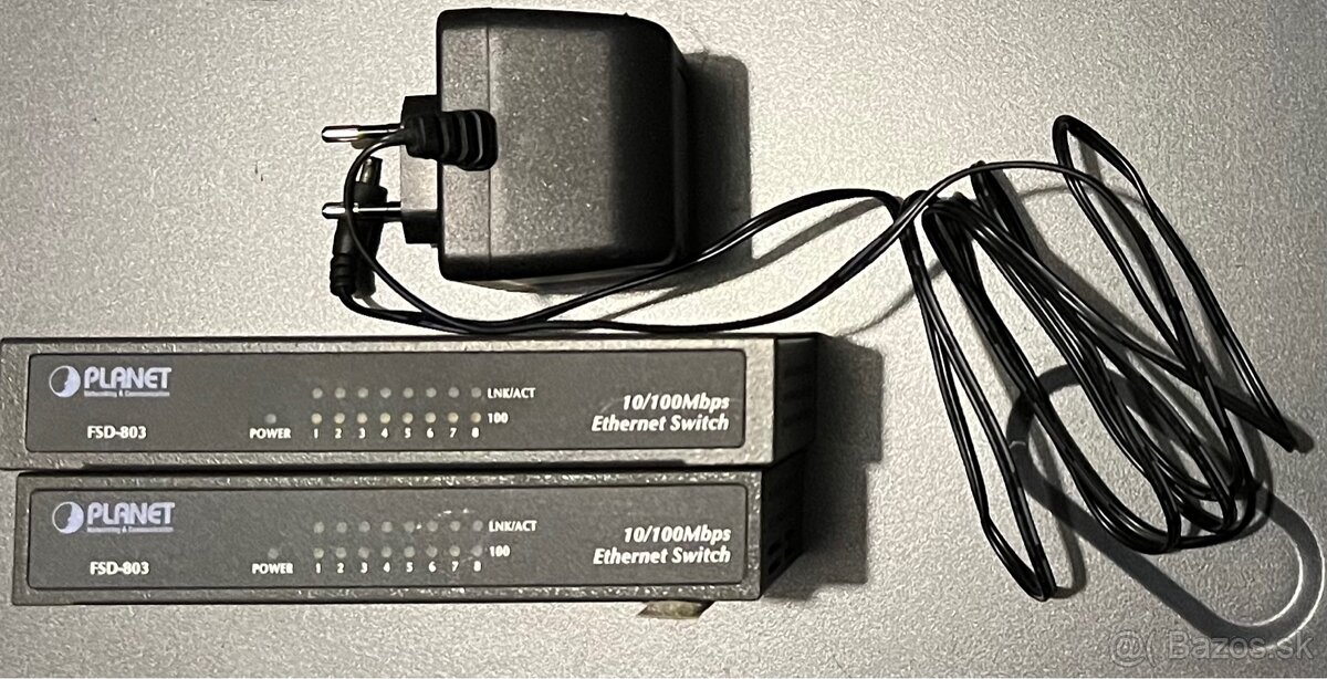 Predam Switch FSD-803 a 3Com 8 portovy
