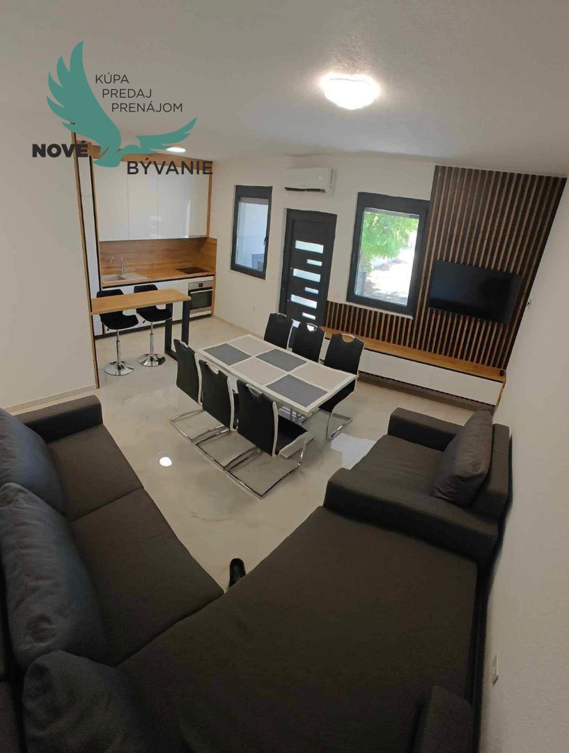 Novostavba zariadeného apartmánu len 200m od mora v Chorváts