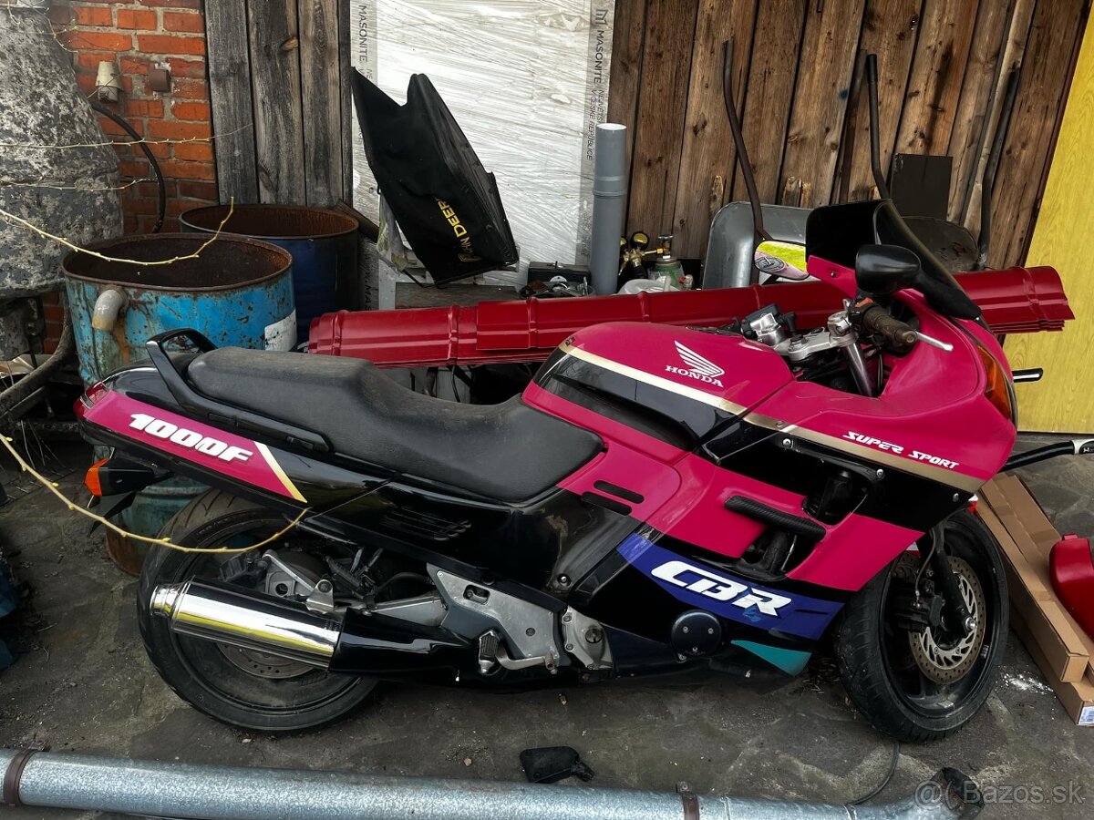 Honda CBR 1000F