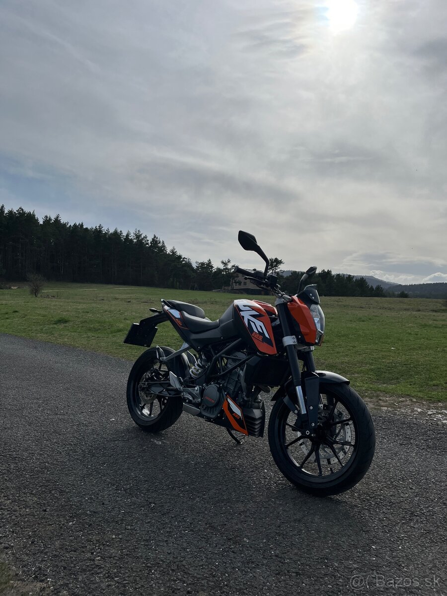 KTM duke 125