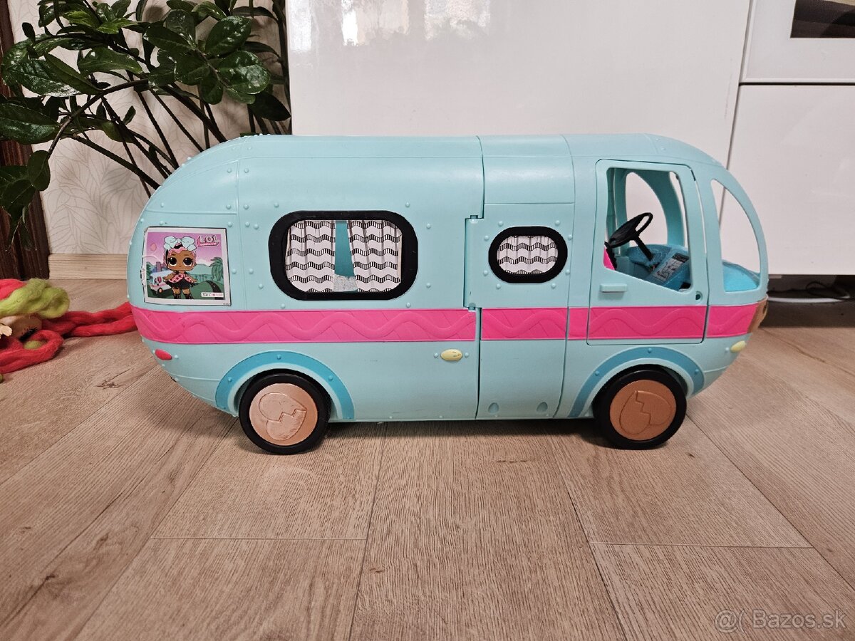 Karavan LOL+bábiky