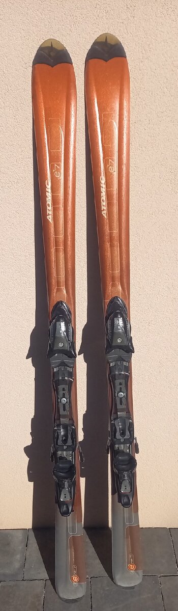 Carvingové lyže Atomic E7 160cm