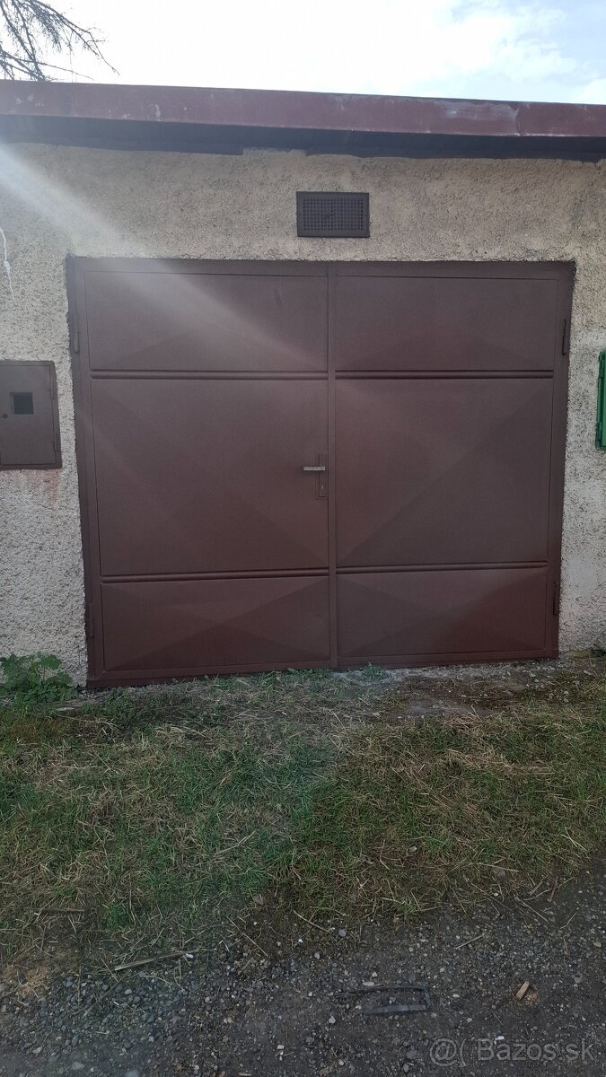 Garáž v širšom centre Zvolena, smerom na Zlatý Potok