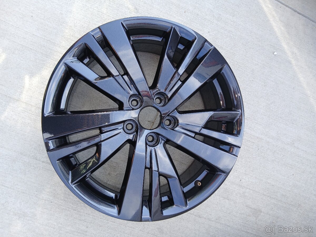 Elektróny 5x108 r18 et49 Peugeot
