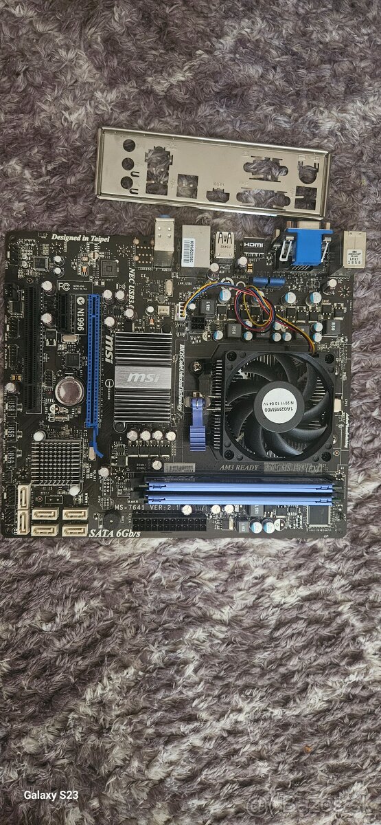 Základná doska + CPU + RAM