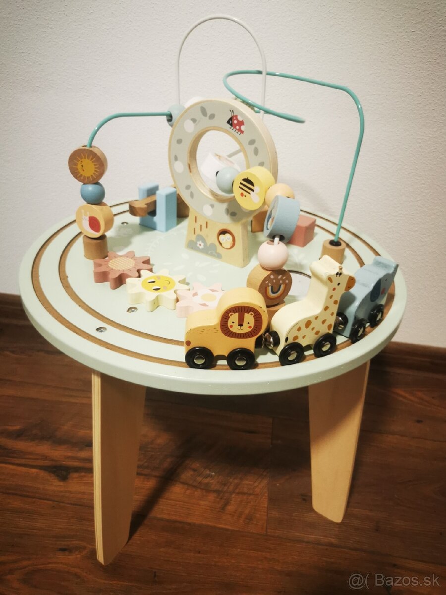 Aktivity stolík Pastel