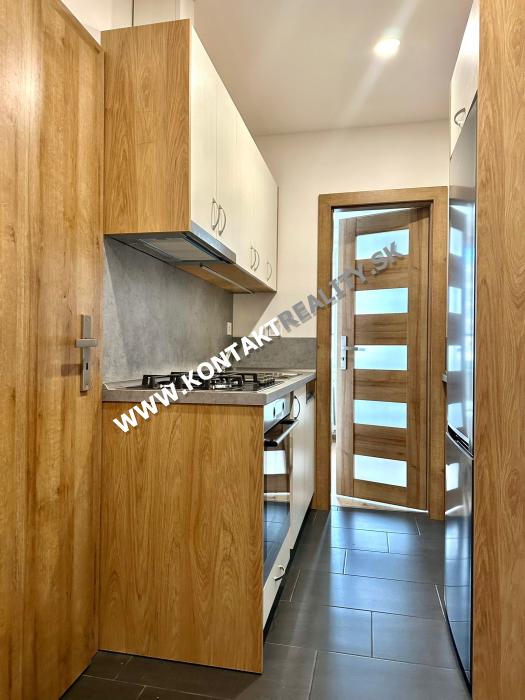 1,5 izb. byt, Palárikova, Juh, 36m2, lodžia, kompl. rekonštr