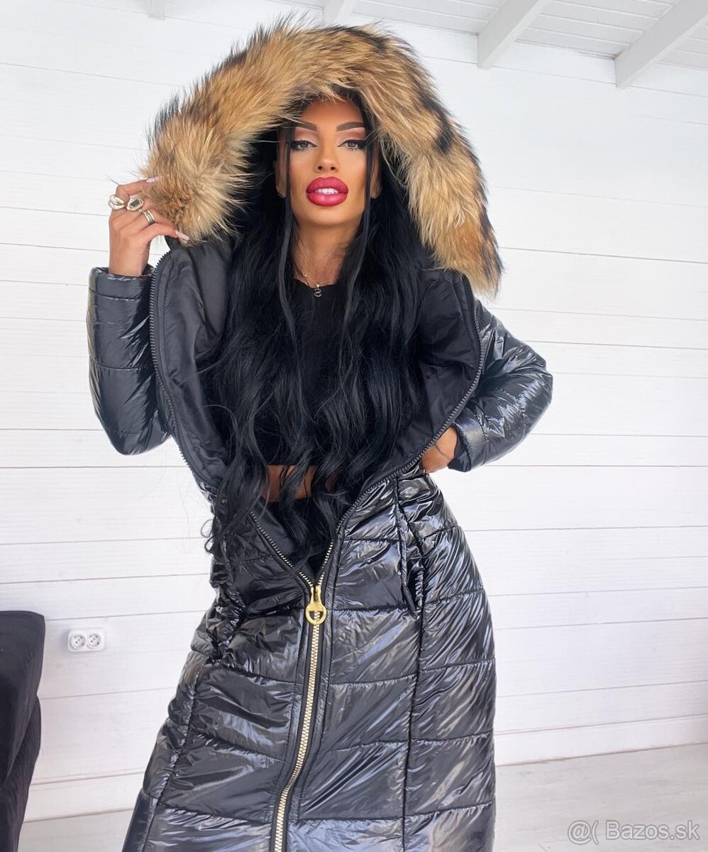 Moderná dámska prešívaná zimná dlhá bunda s kožušinou