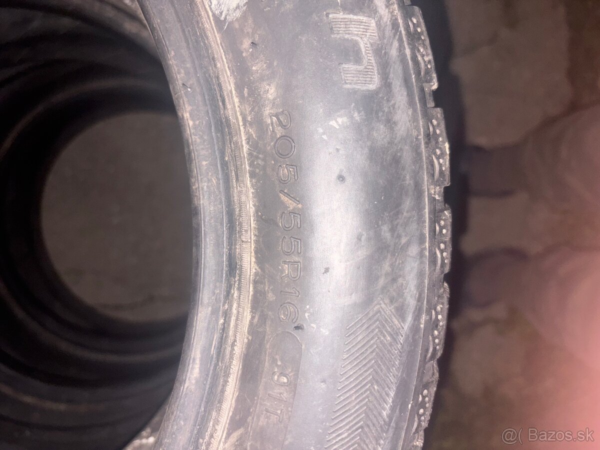 Zimne gumi 205/55 R16