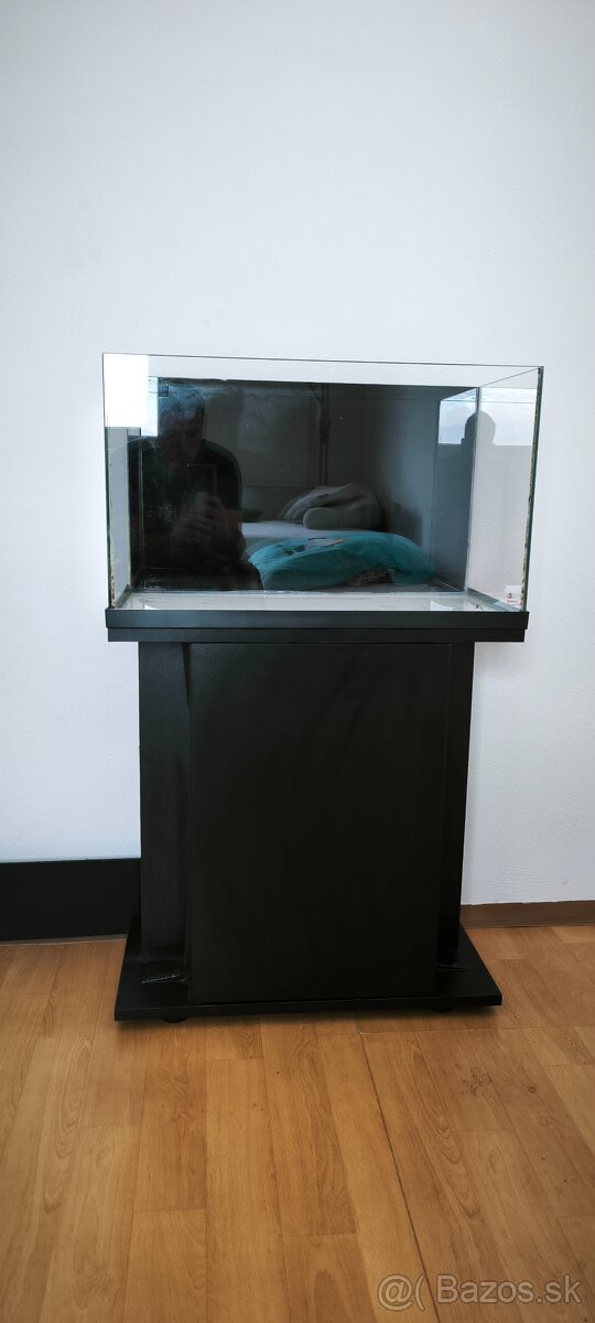 Akvarium plus stolik