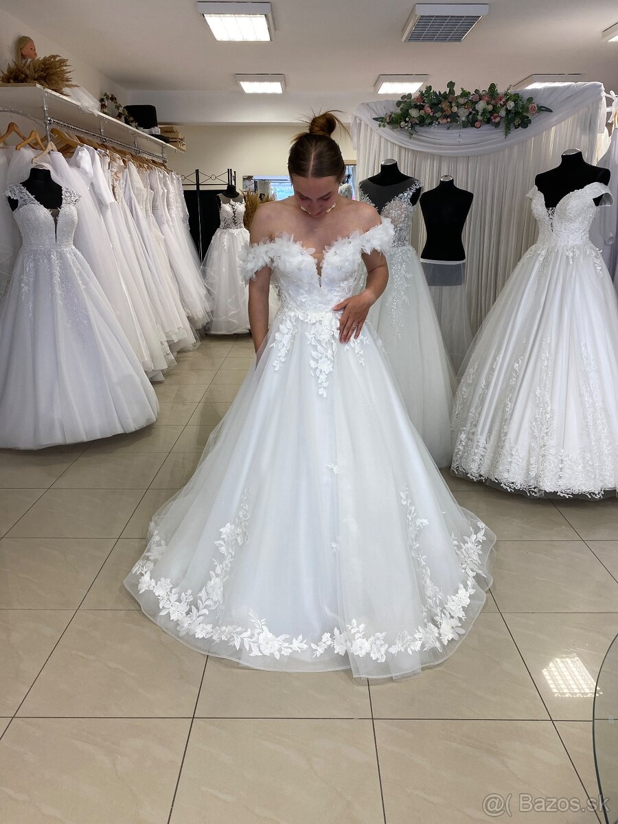 Svadobné šaty
