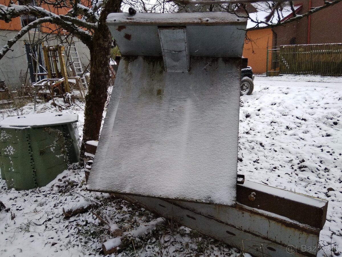 Predám radlicu na sneh.