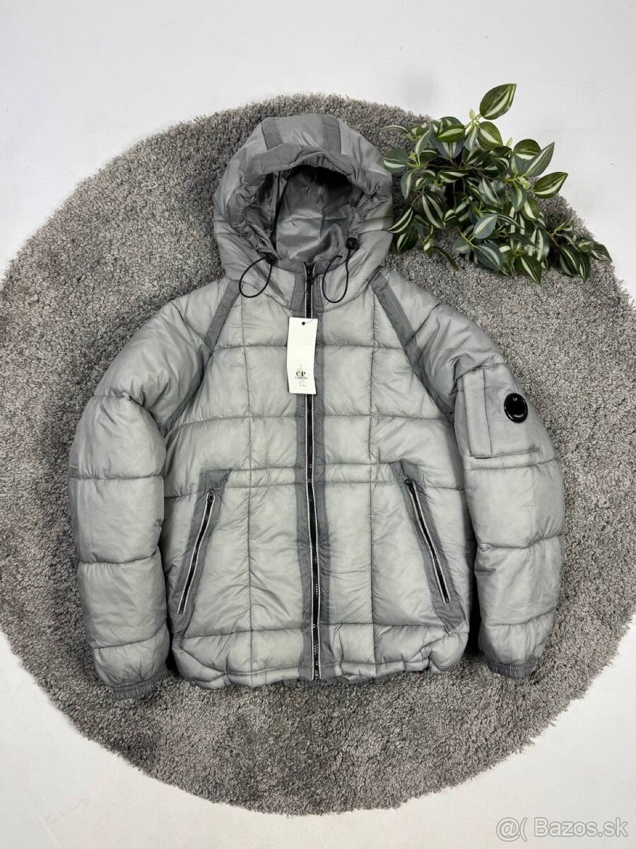 PÁPEROVÁ BUNDA C.P. Company