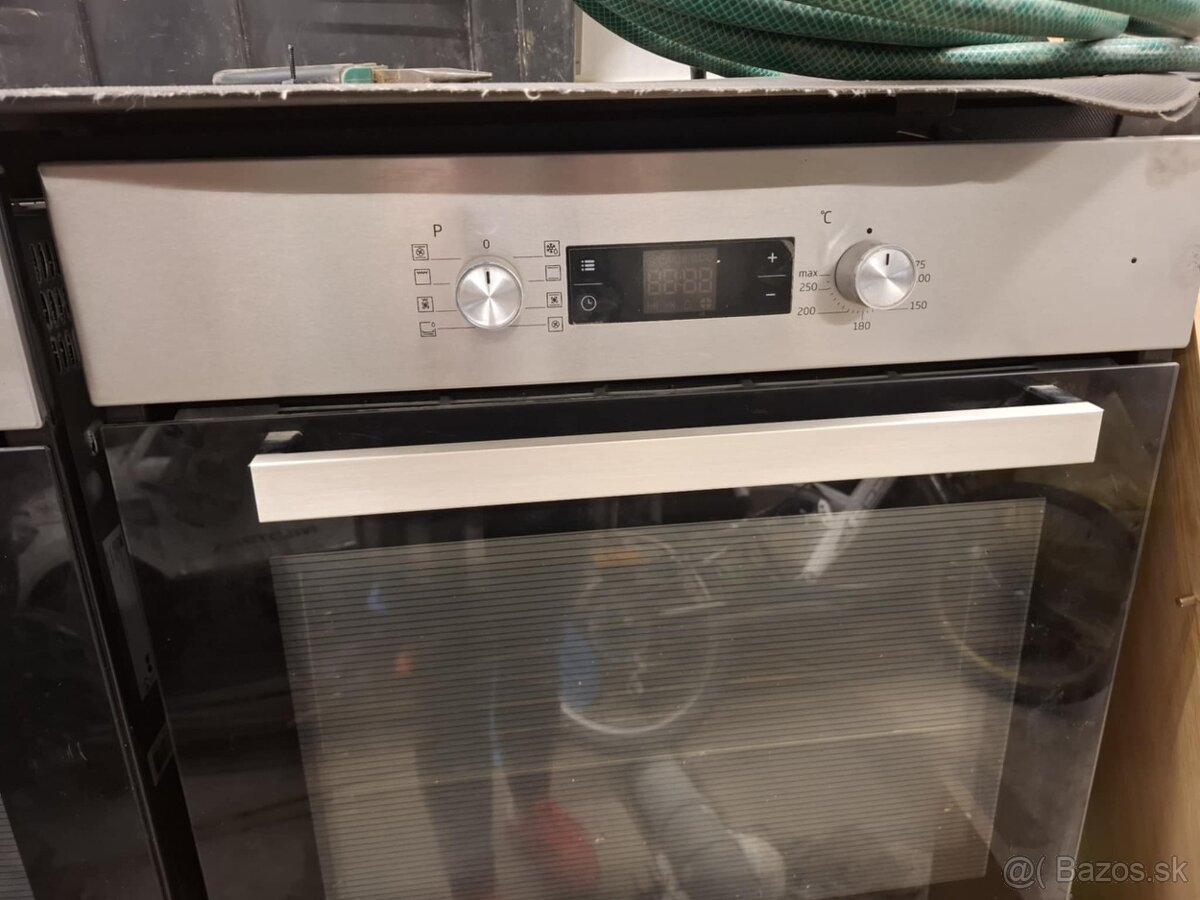 Vstavaná rúra BEKO