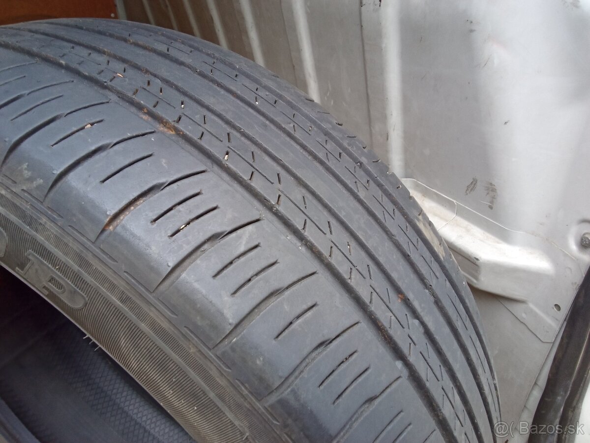 225/60r18 Dunlop letné