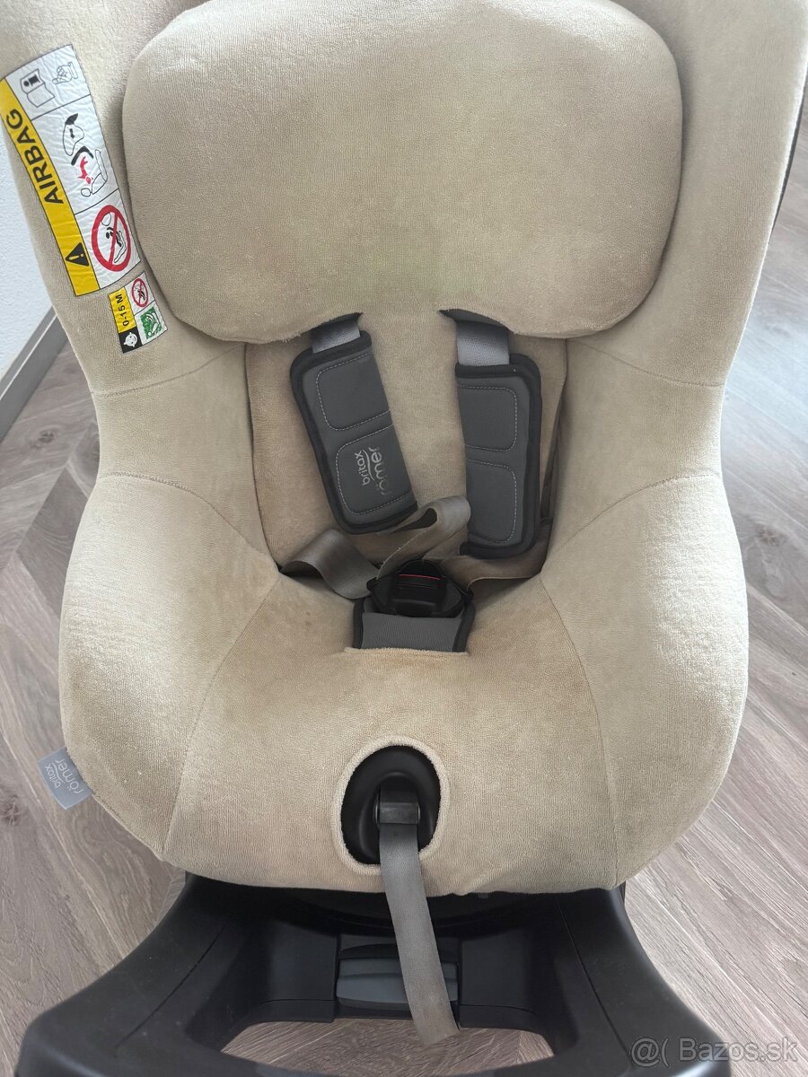 Britax romer dualfix i size