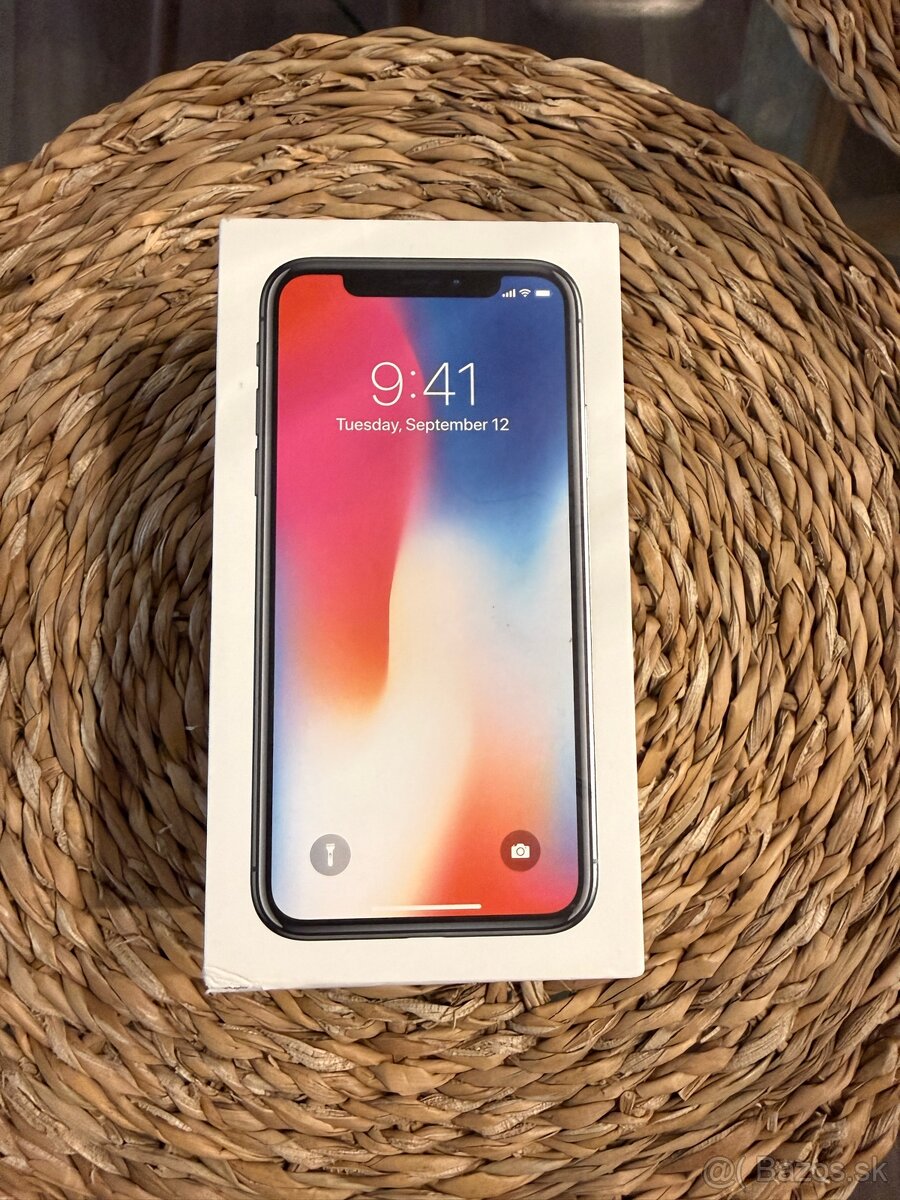 iPhone X 64GB Space Grey Box