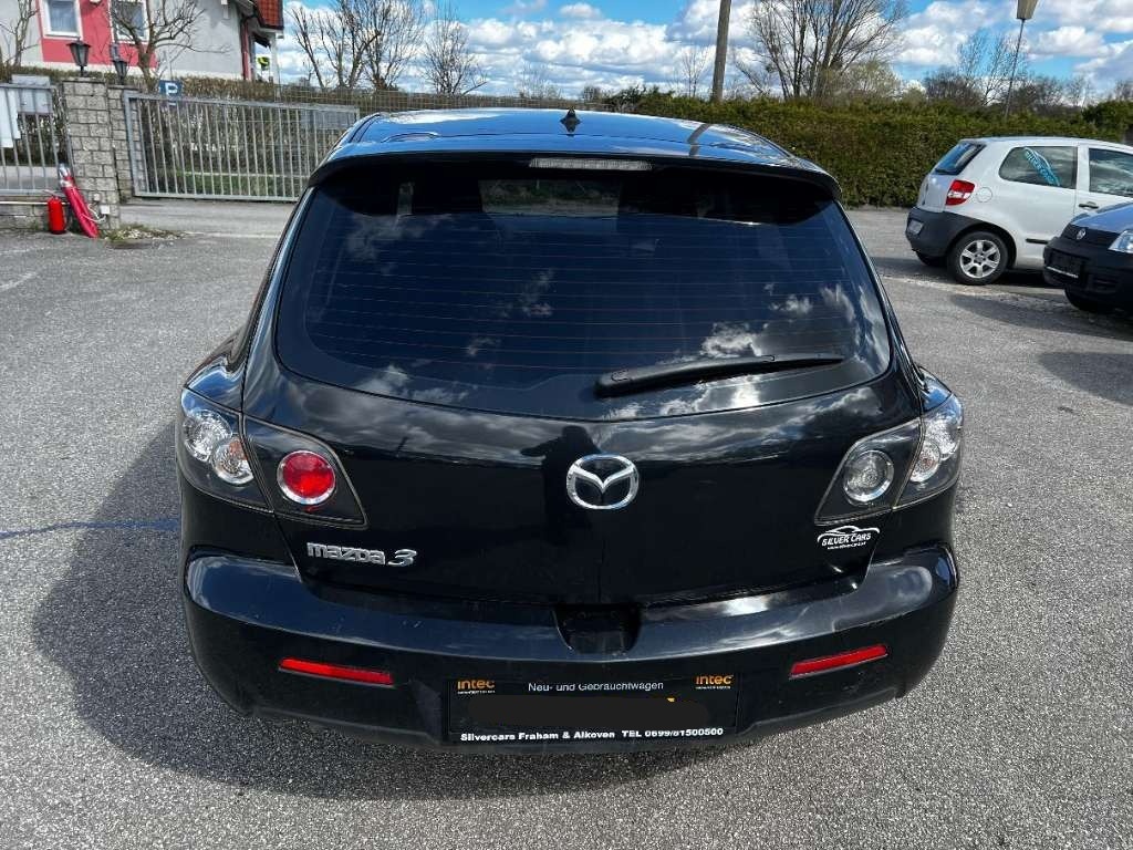mazda 3 typ BK 2.0i 1.6i rok 2007 čierna