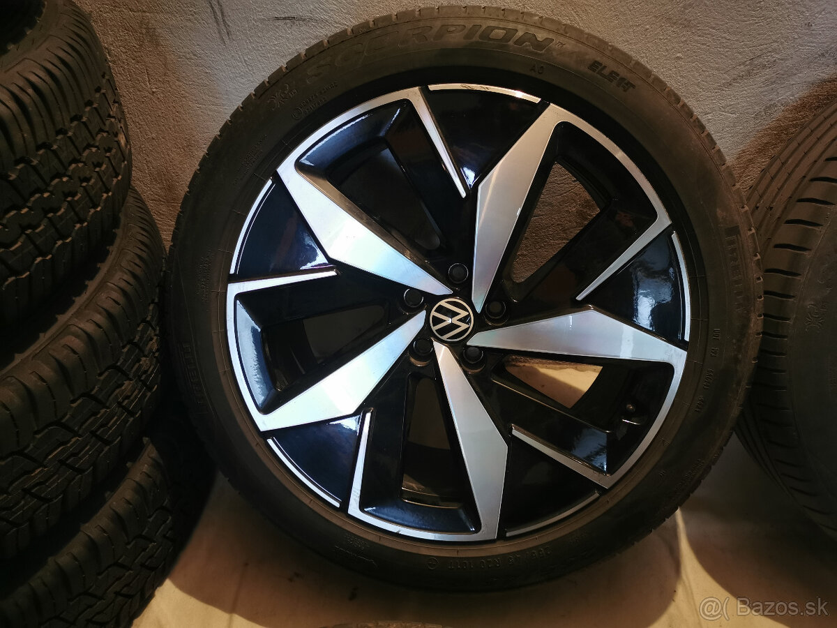 VW ID.4 ID.5 - originál 20" alu disky s letnými pneu